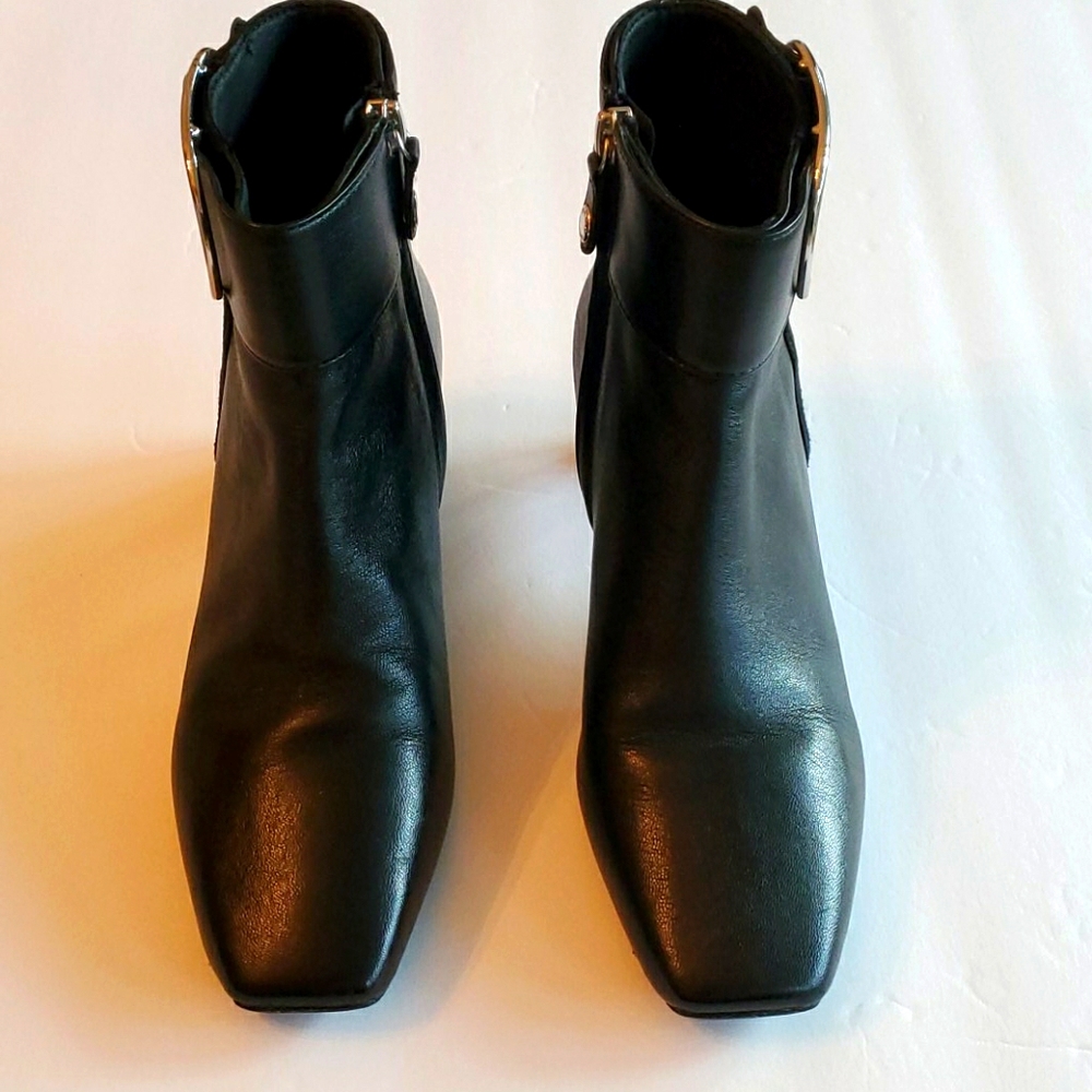 Boots - Picture 9 of 9